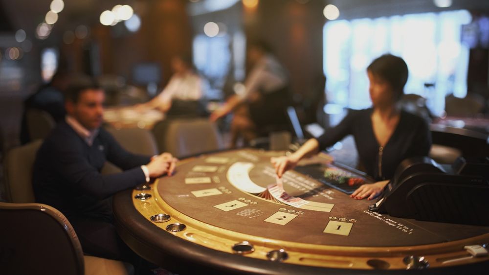 Blackjack Strategy: How to Improve Your Odds at the Casino